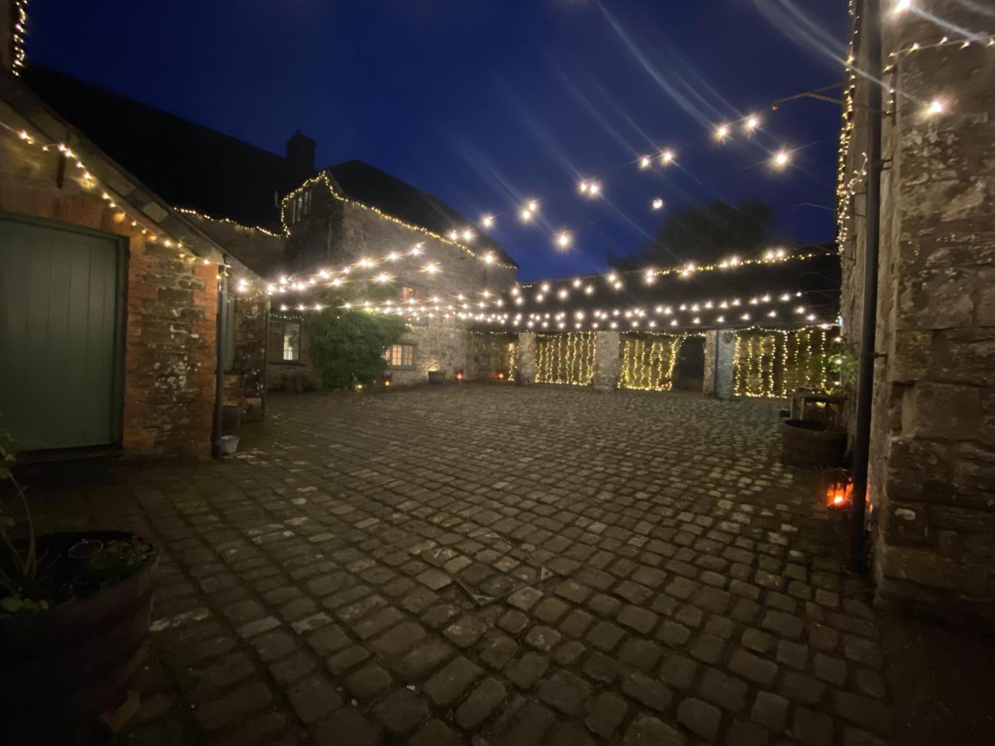 Ash Barton - Big Party House, No Curfew! Villa Wrafton Exteriör bild